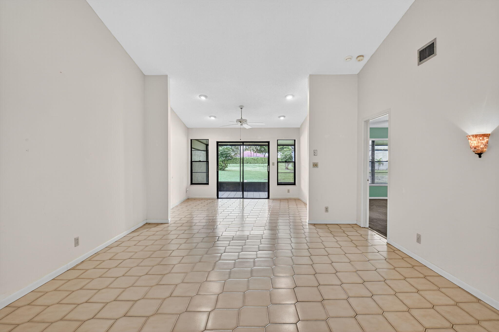 PALM CHASE CONDO - Residential