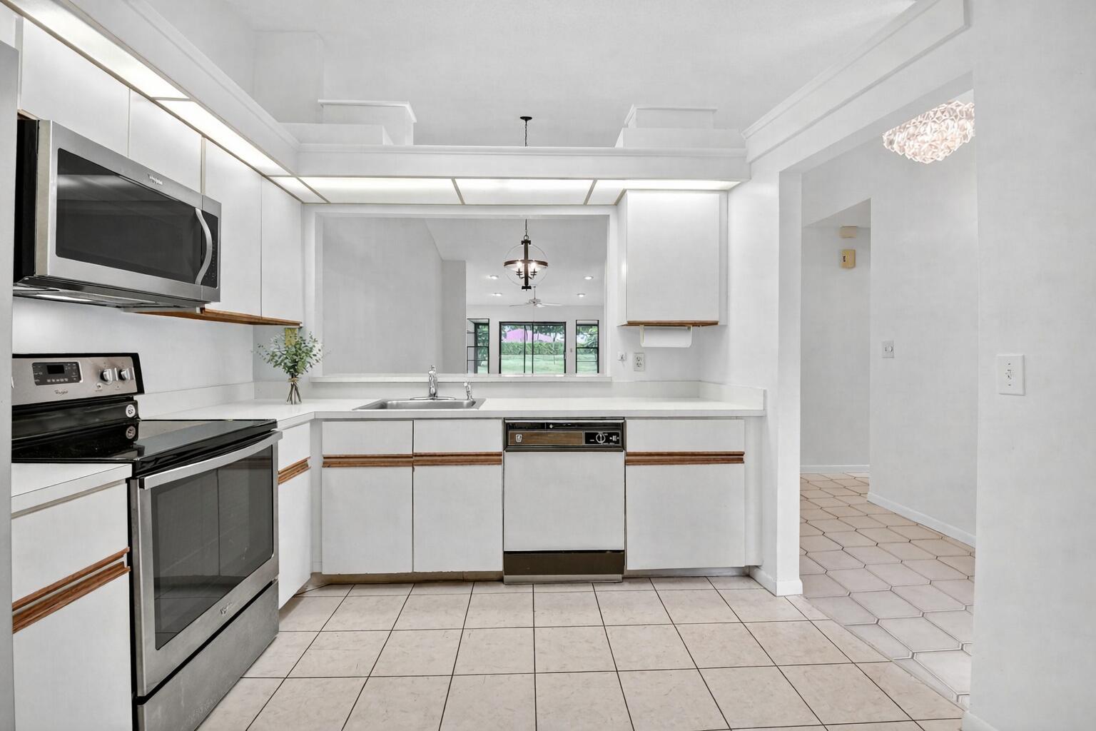 PALM CHASE CONDO - Residential