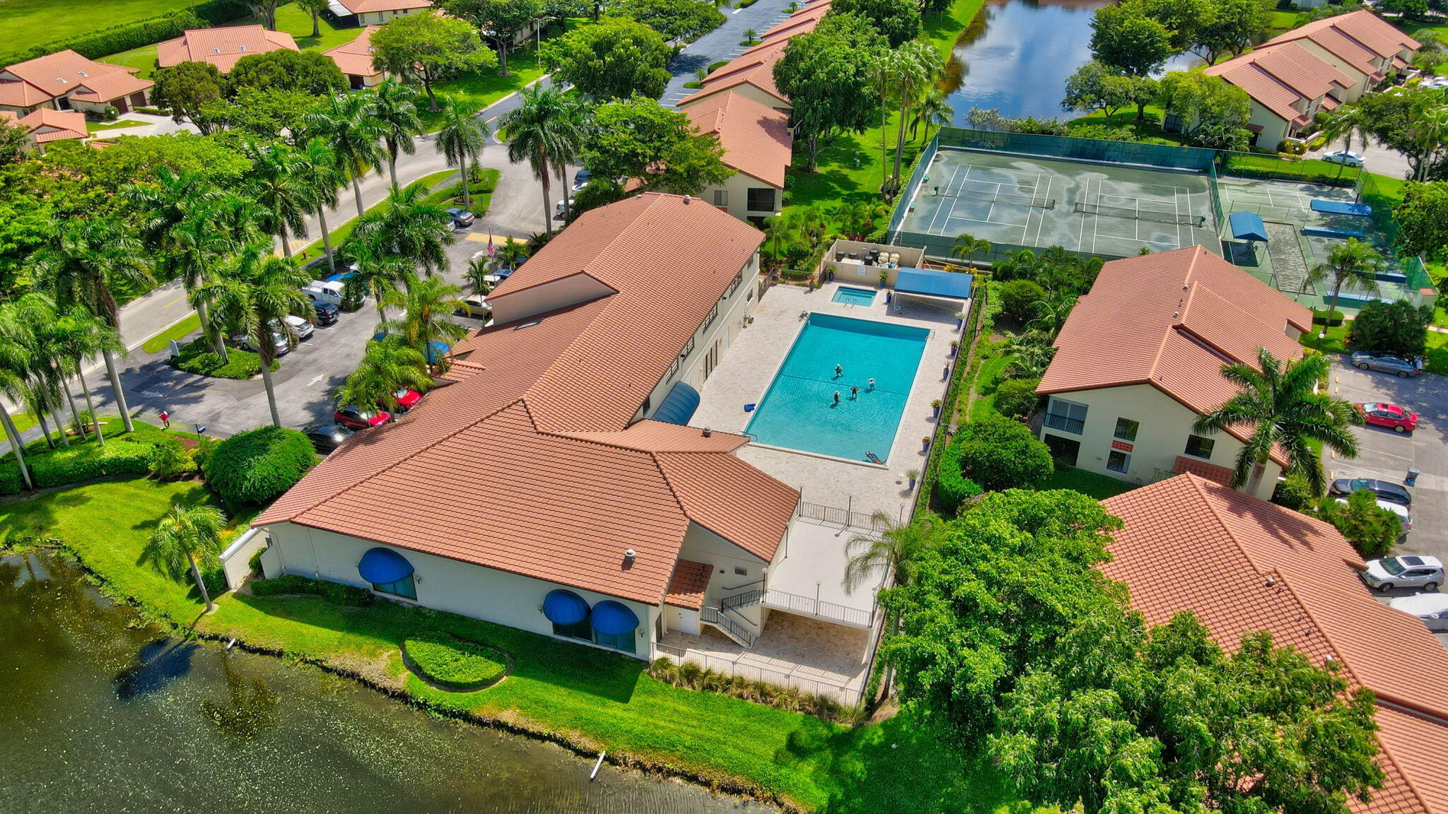 PALM CHASE CONDO - Residential