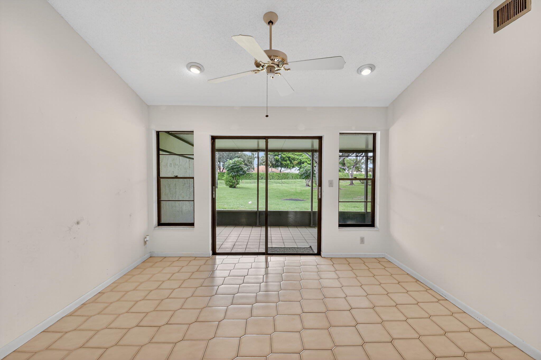 PALM CHASE CONDO - Residential