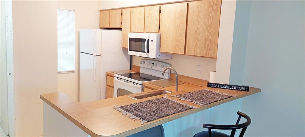 CYPRESS BEND - Residential Lease