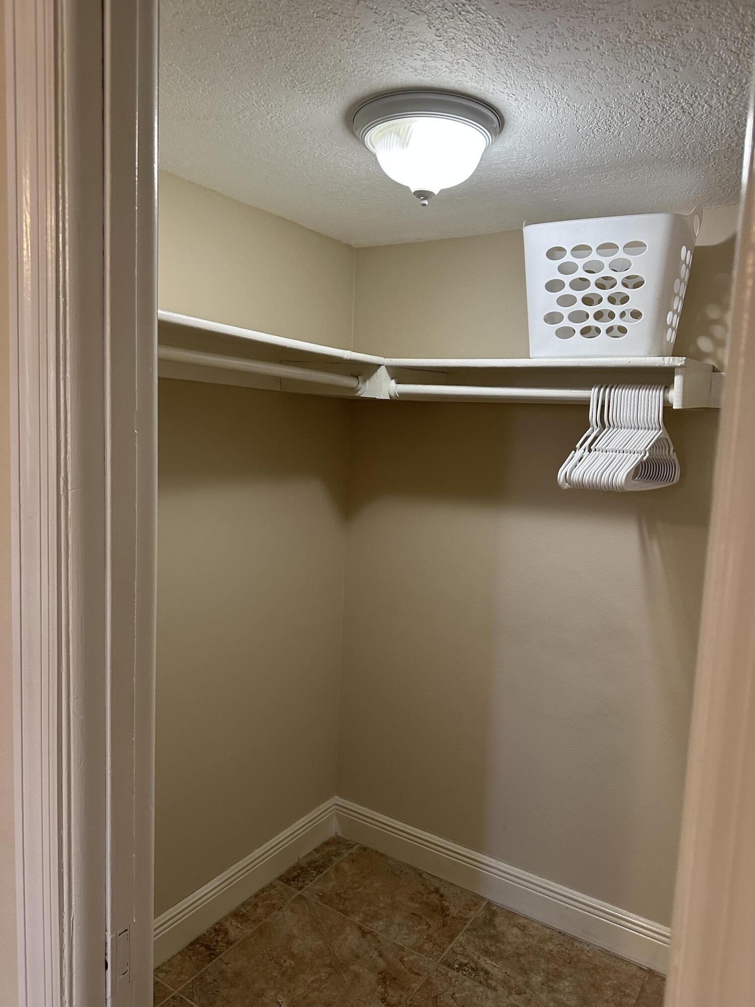 NORTH PALM BEACH VILLAGE OF 3 - Residential Lease