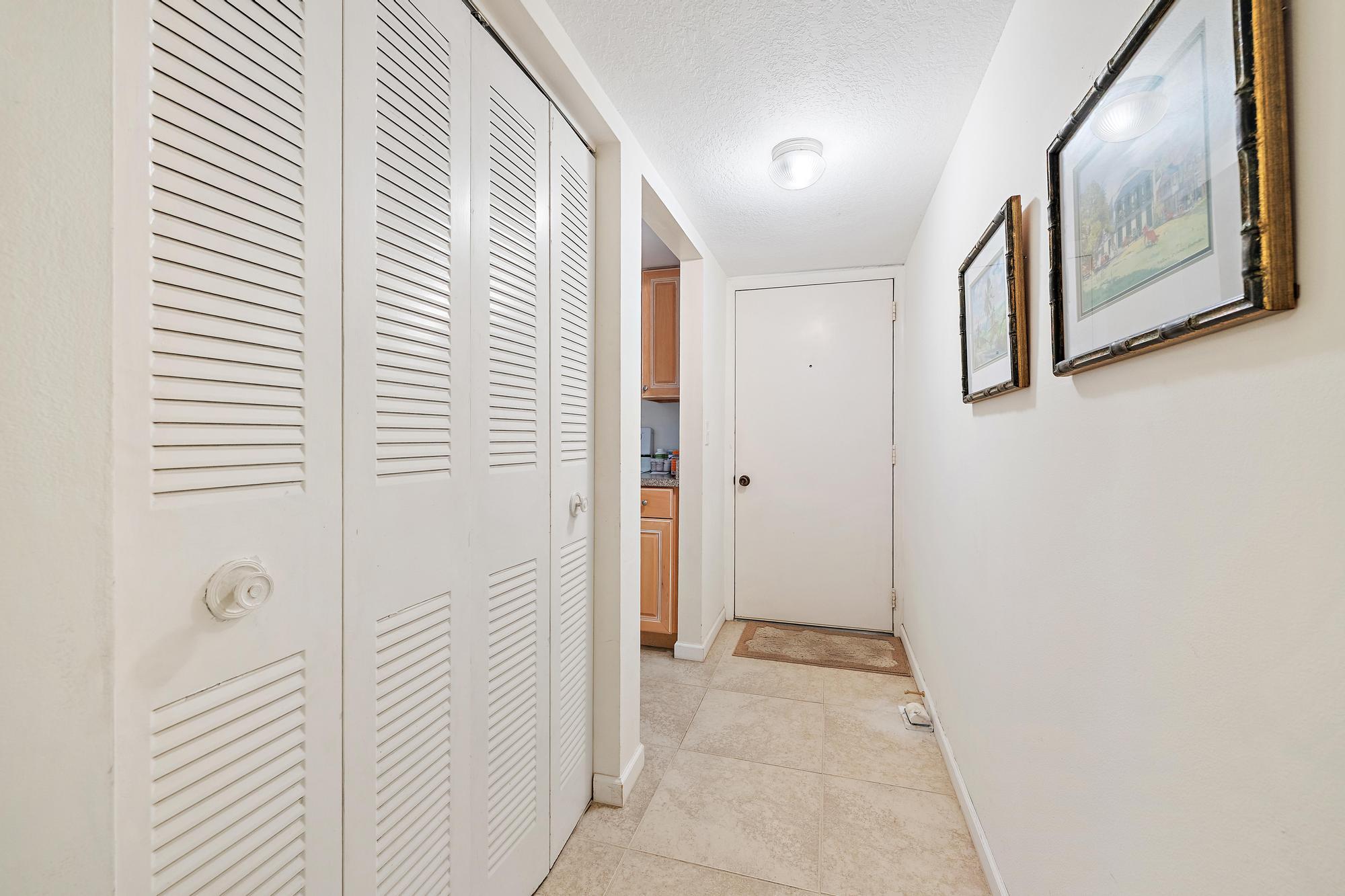 THE LITTLE CLUB CONDO - Residential