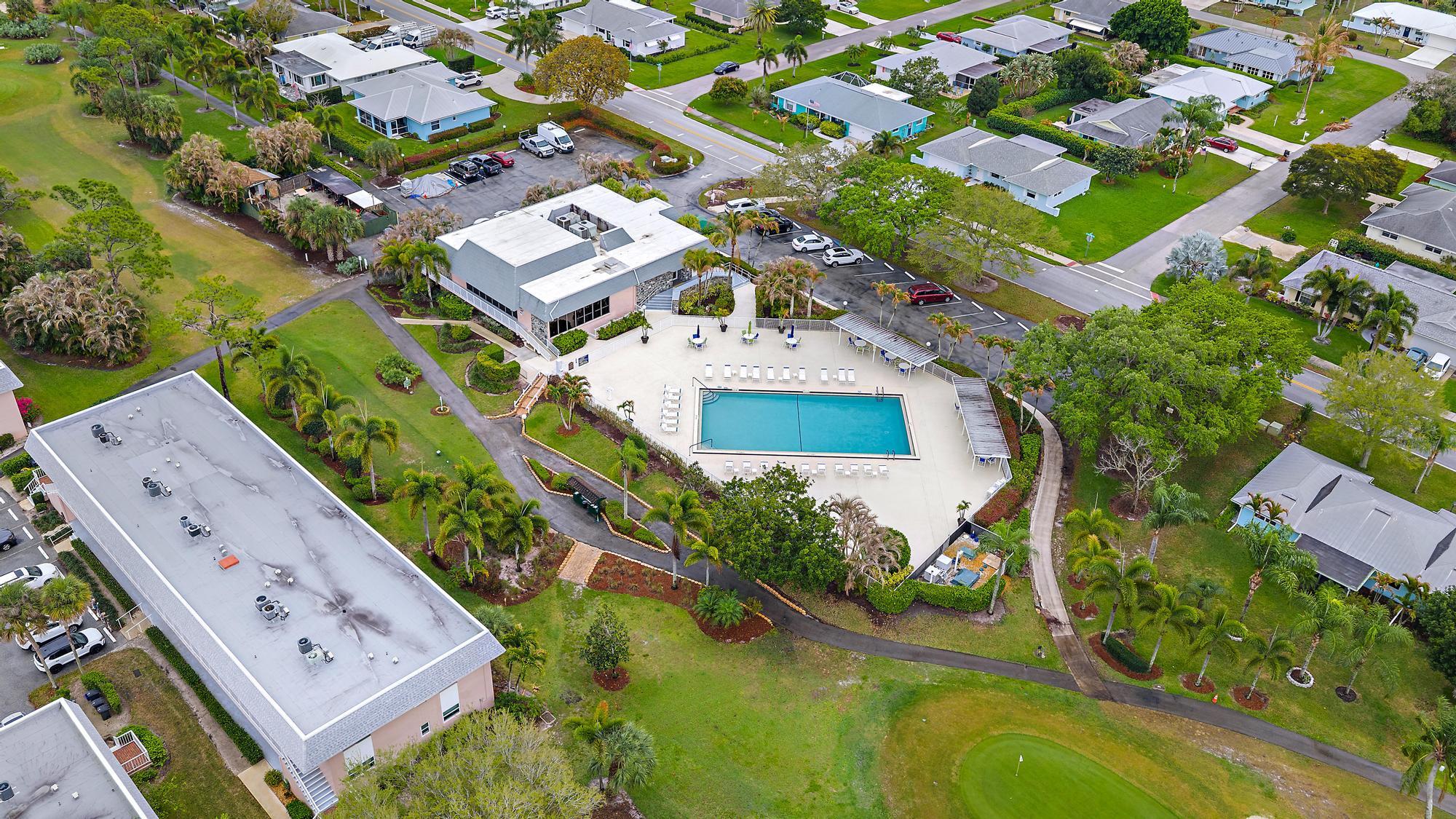 THE LITTLE CLUB CONDO - Residential