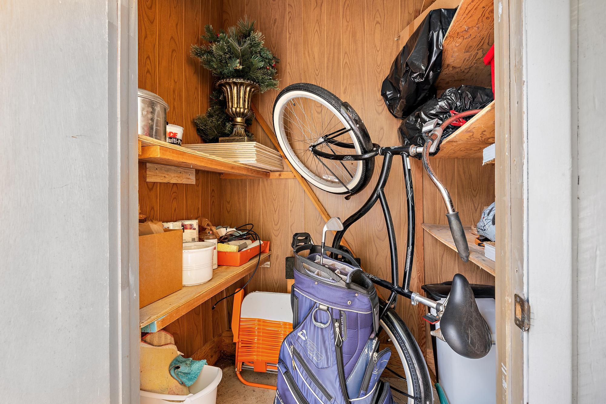 THE LITTLE CLUB CONDO - Residential