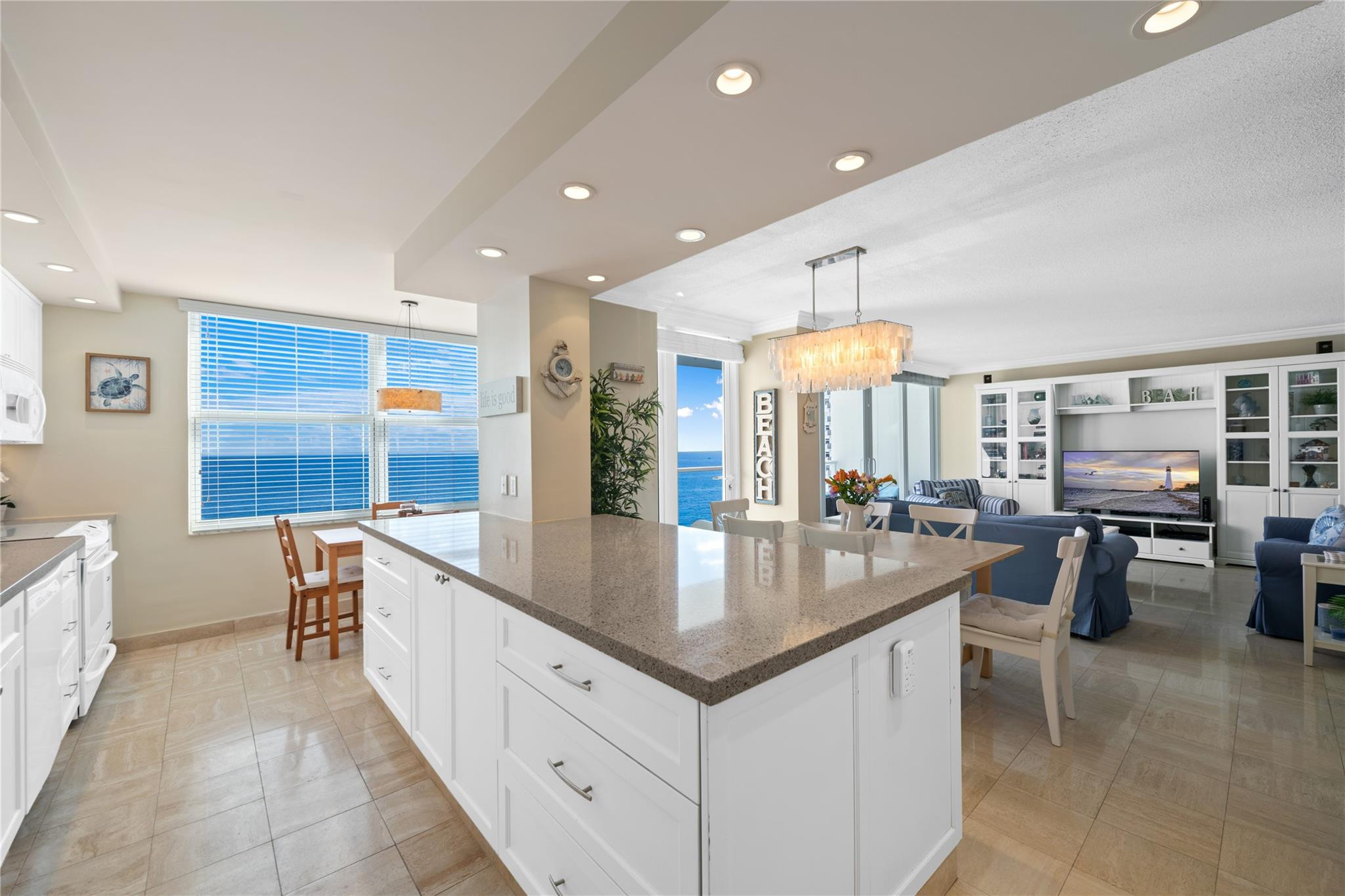 4300 N Ocean Boulevard 15E