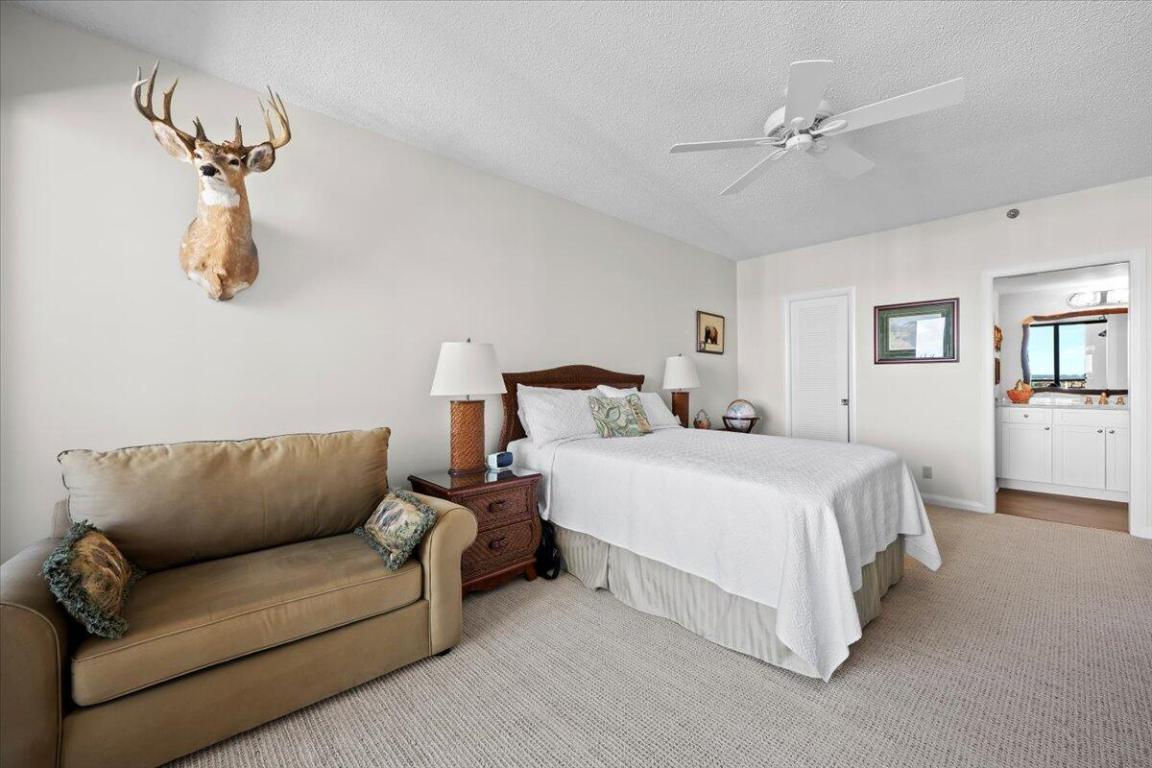 OLD PORT COVE LAKE POINT TOWER CONDO - Residential