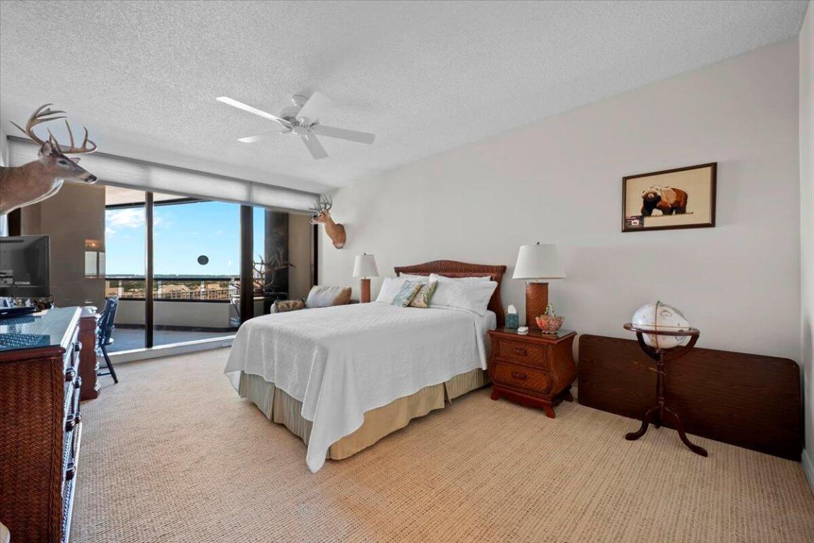 OLD PORT COVE LAKE POINT TOWER CONDO - Residential