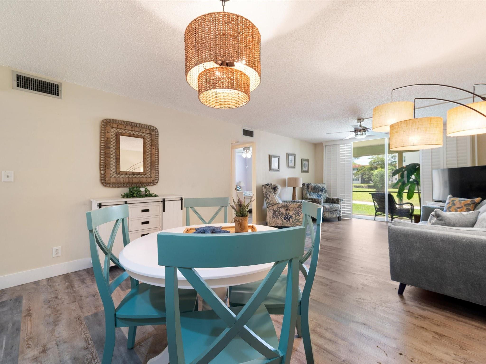 HOLLYBROOK - Residential