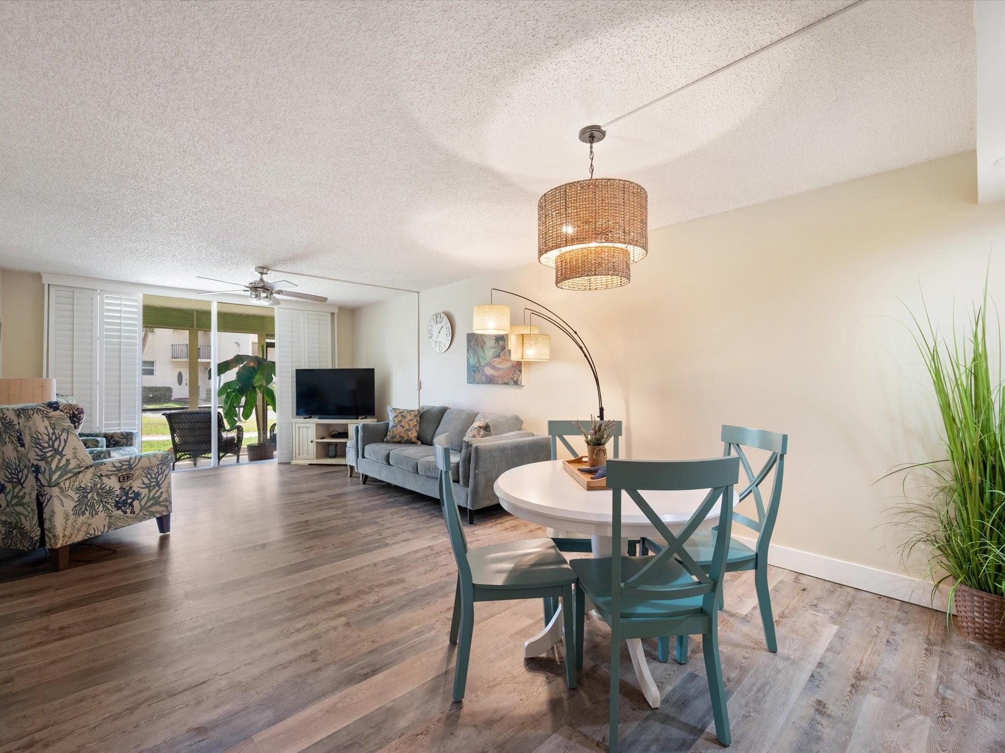 HOLLYBROOK - Residential
