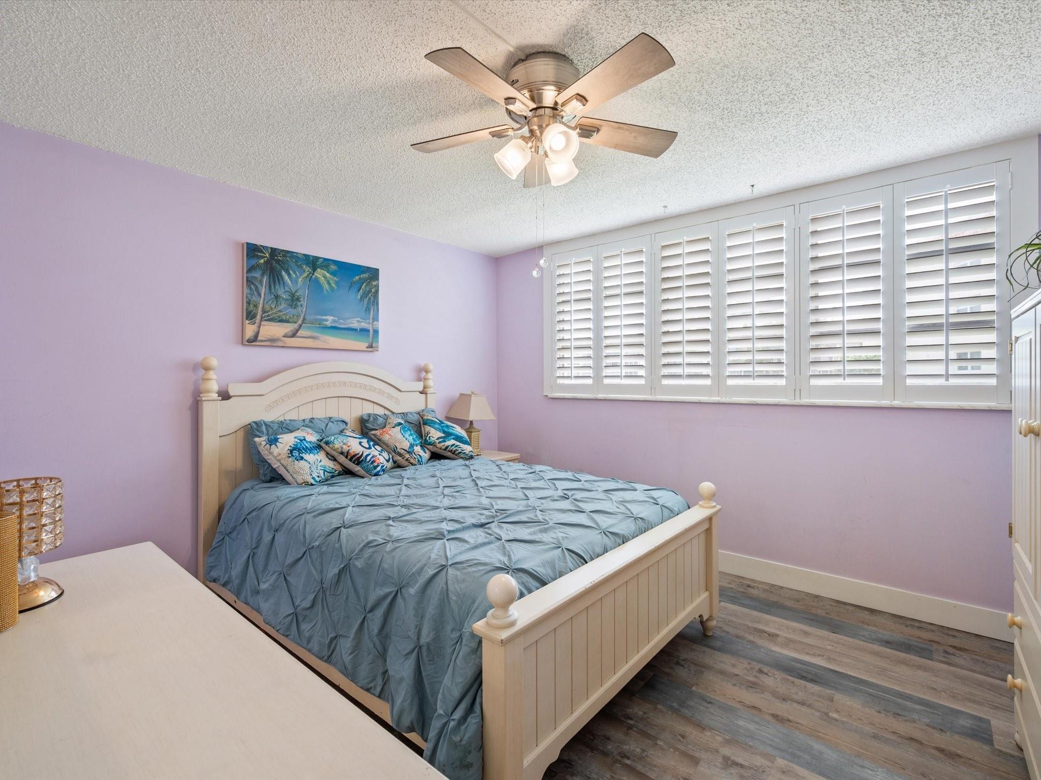 HOLLYBROOK - Residential