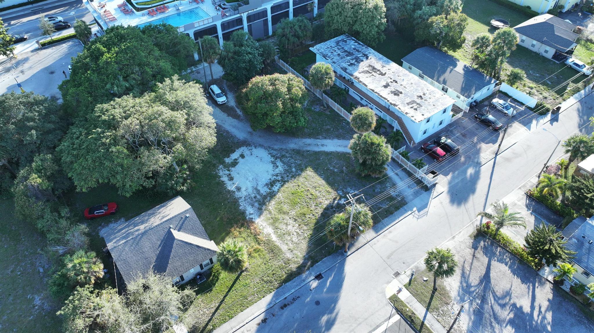 WEST PALM BEACH - Residential
