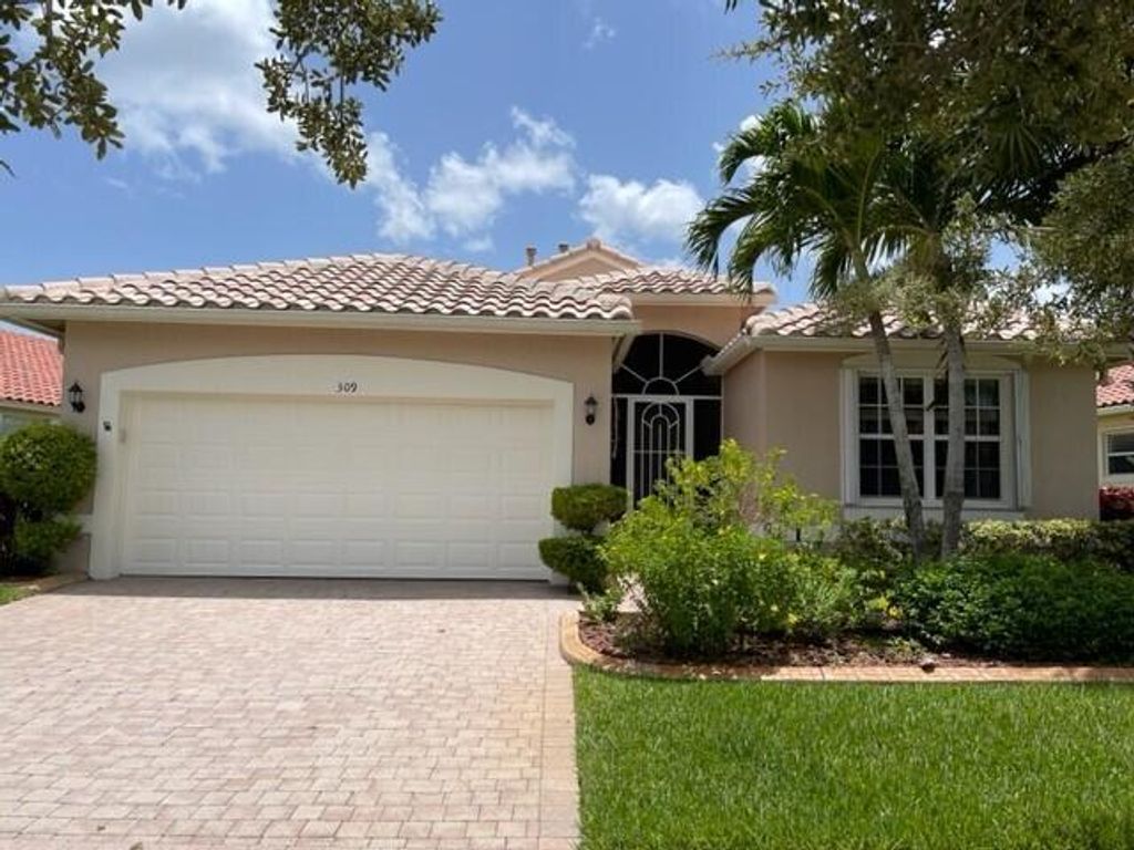 Photo of 309 NW Shoreline Circle, Port St Lucie, FL 34986 (MLS # R10906610)