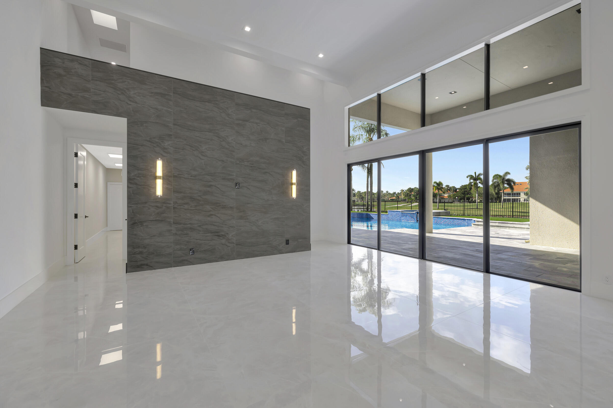 VINTAGE PLACE - Residential