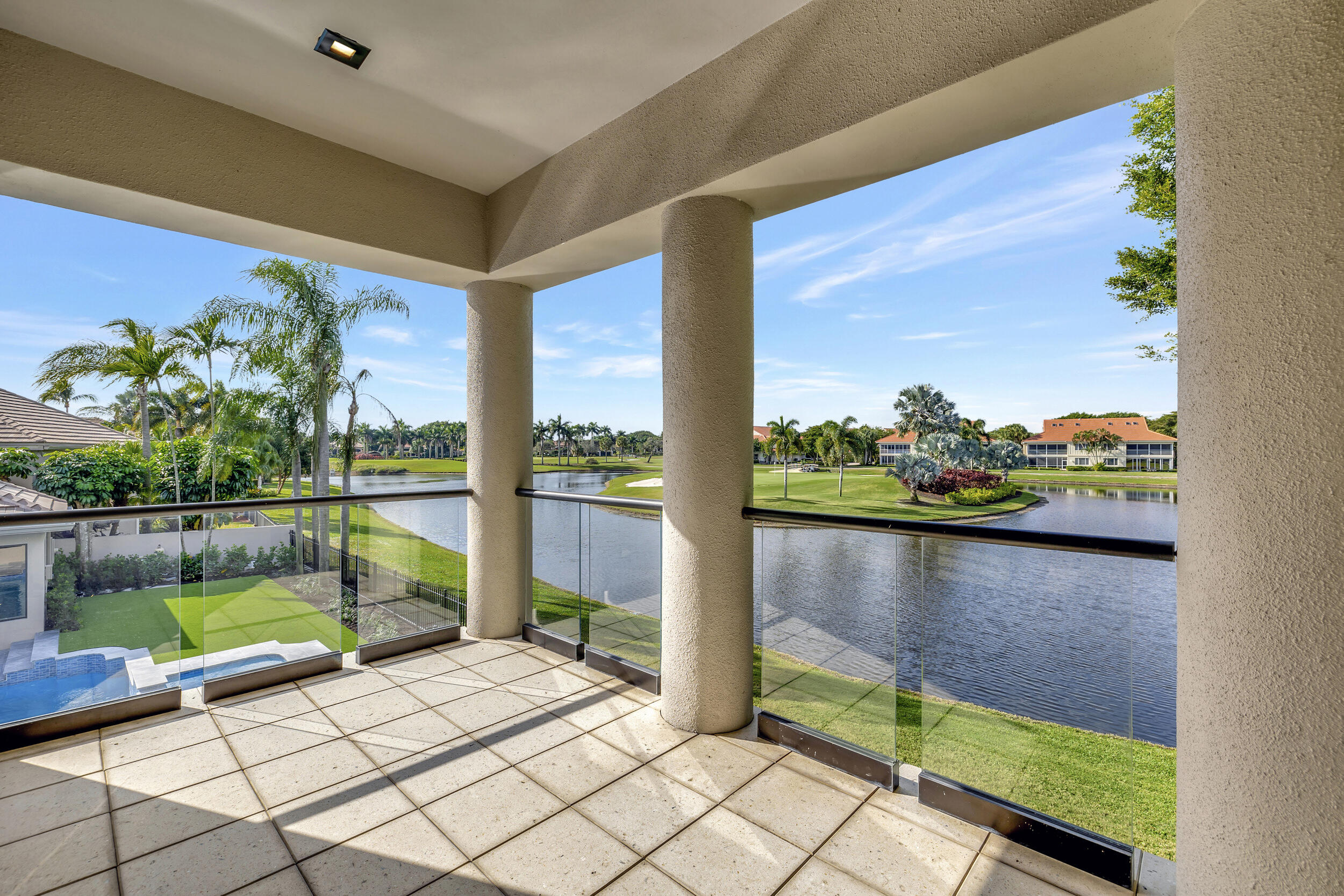 VINTAGE PLACE - Residential