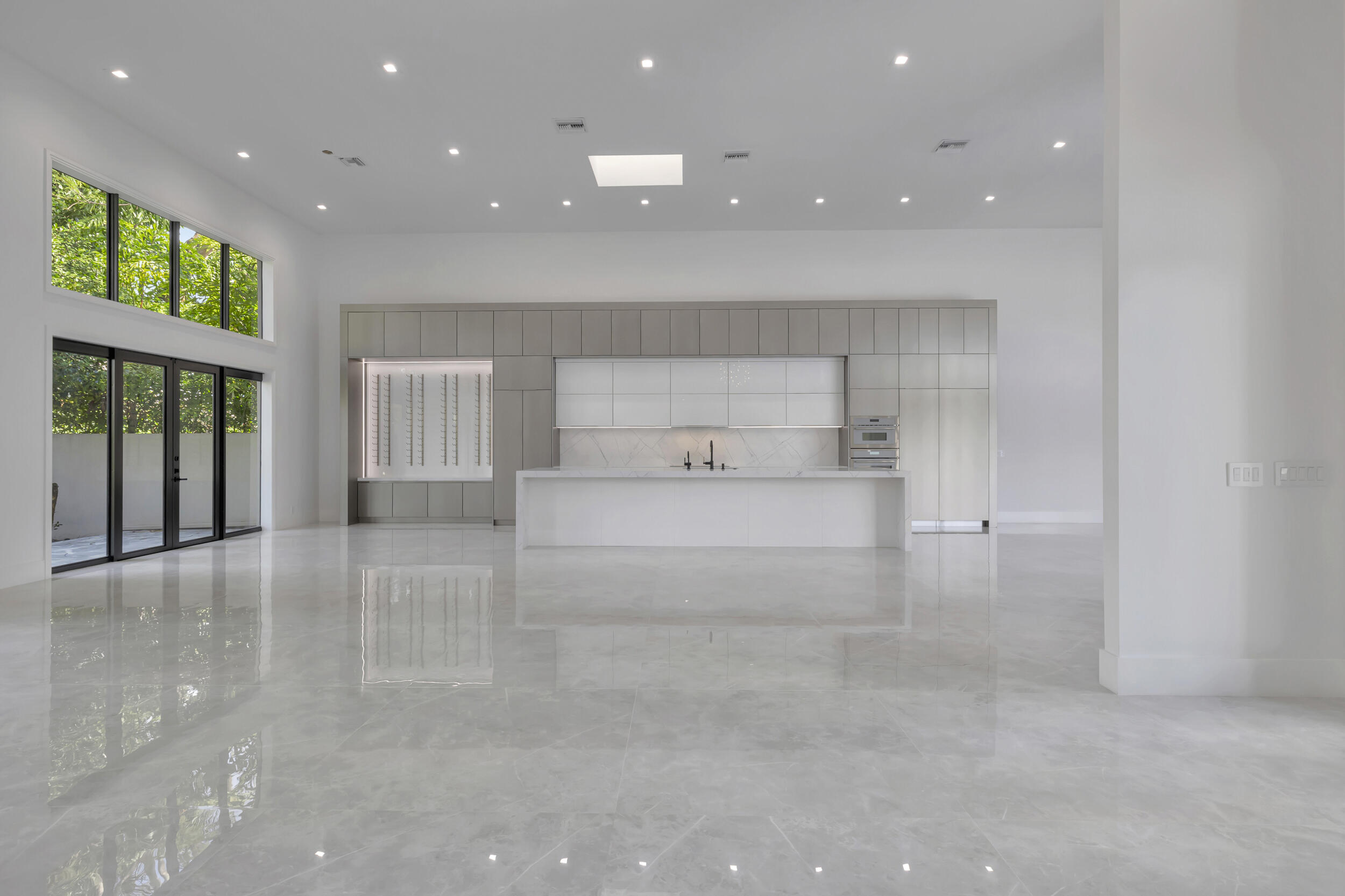 VINTAGE PLACE - Residential