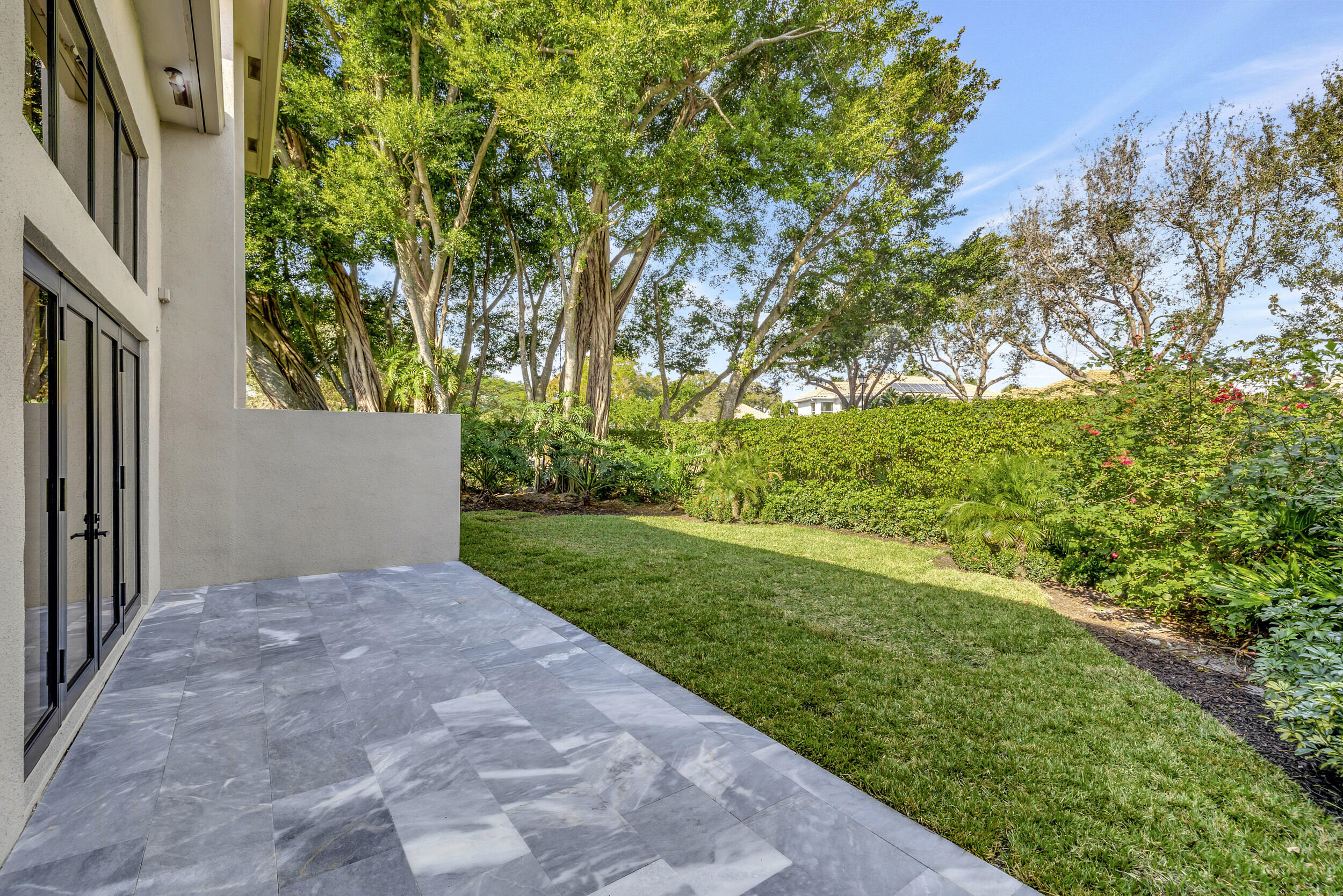 VINTAGE PLACE - Residential