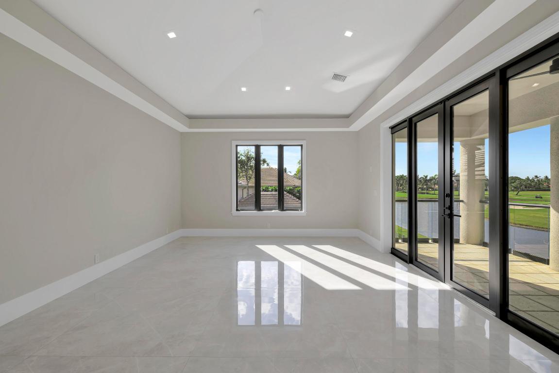 VINTAGE PLACE - Residential