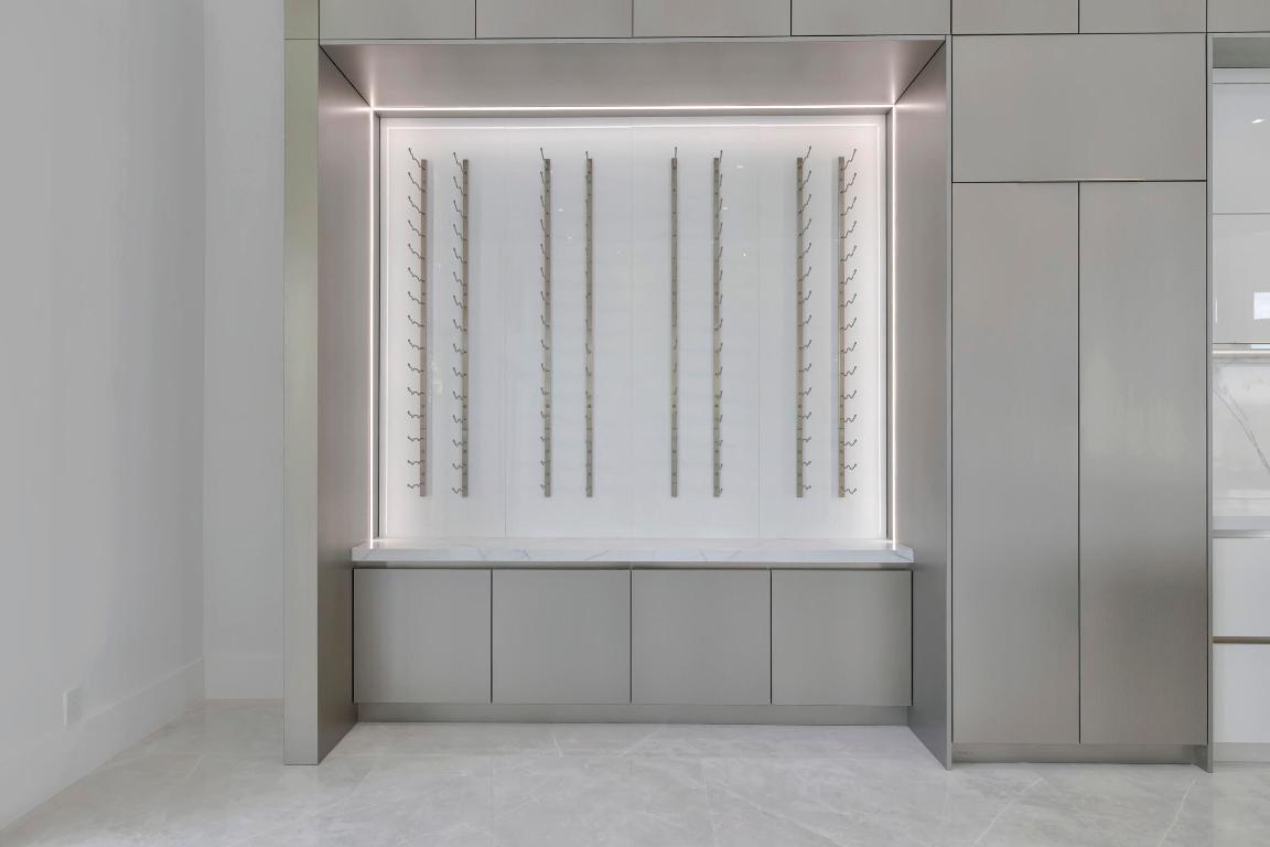 VINTAGE PLACE - Residential