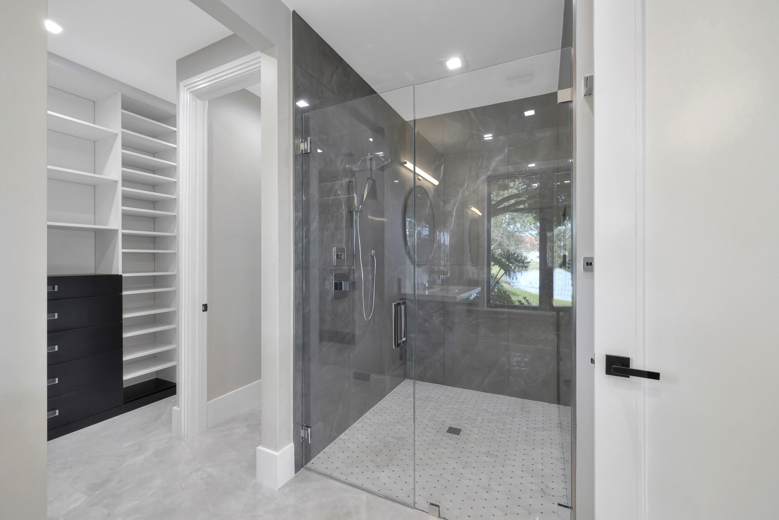 VINTAGE PLACE - Residential