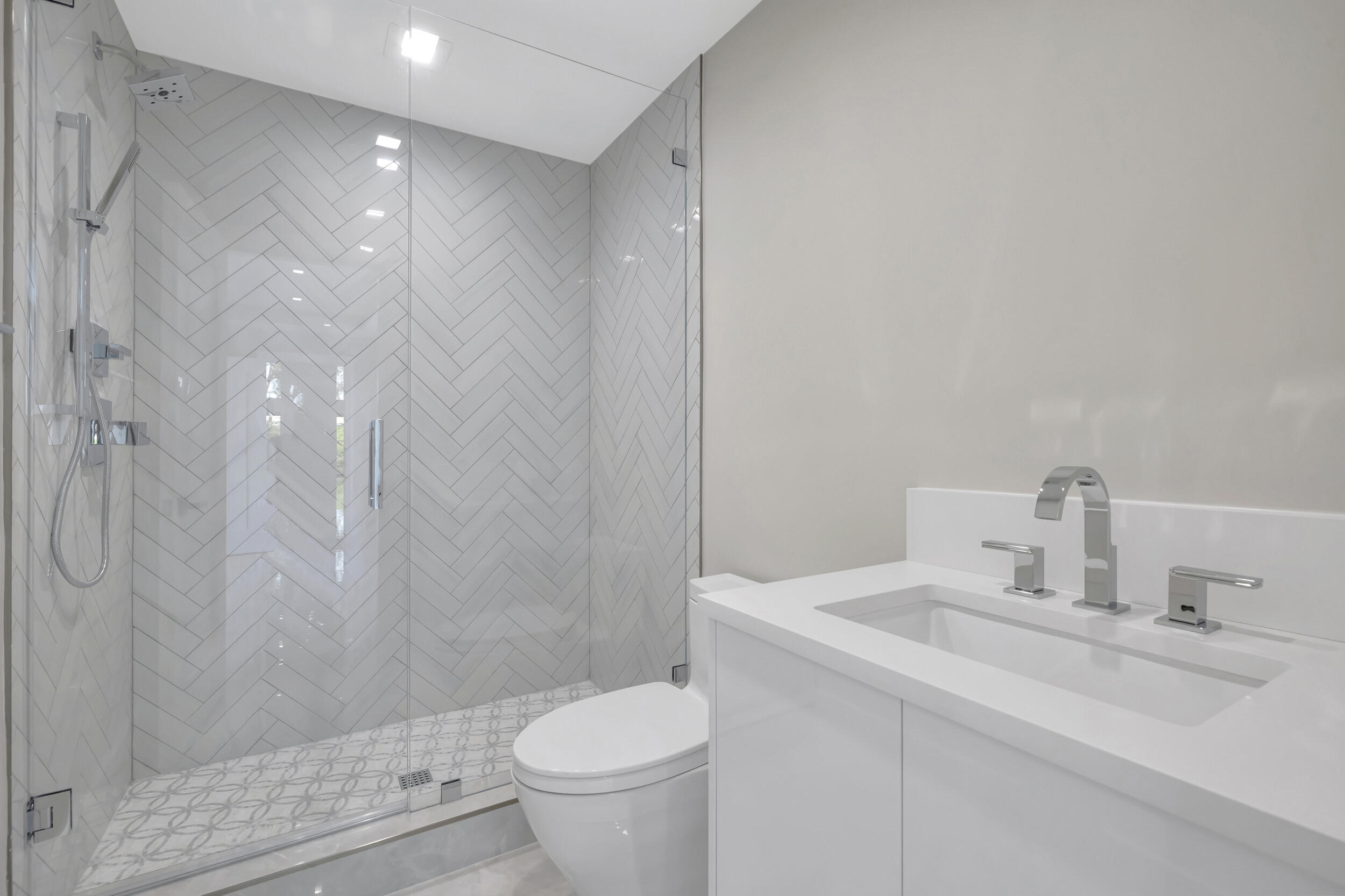 VINTAGE PLACE - Residential