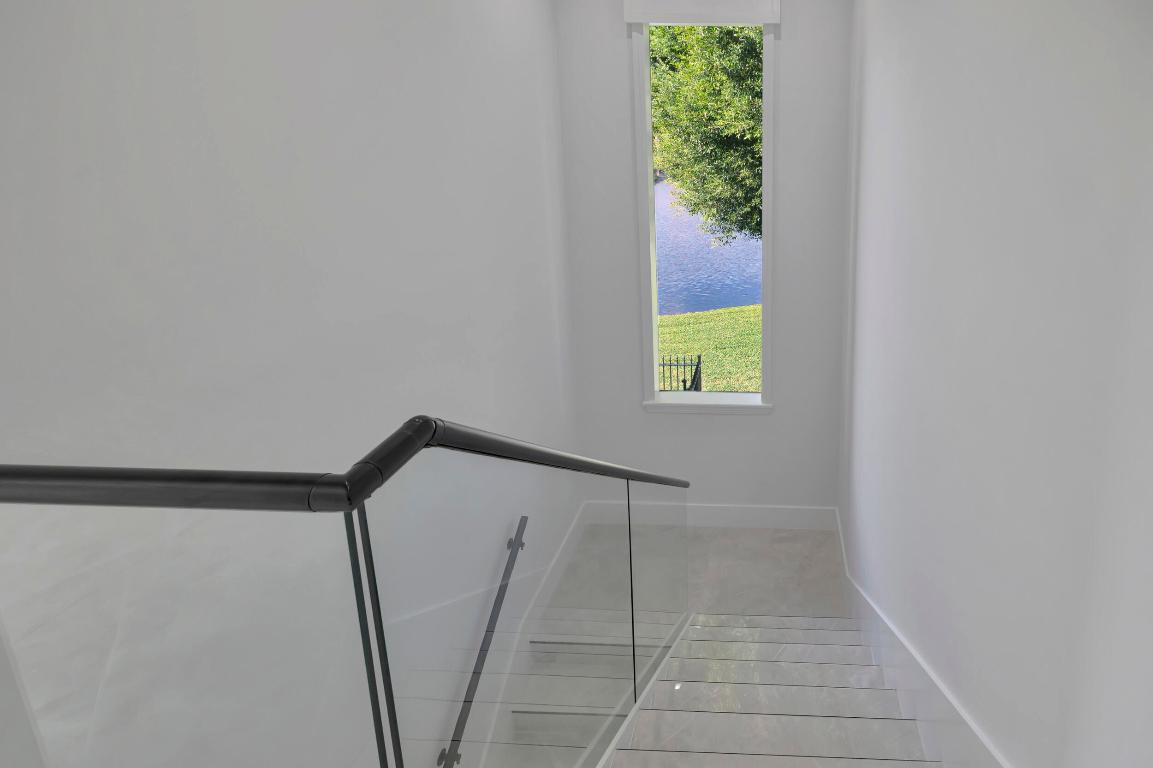 VINTAGE PLACE - Residential