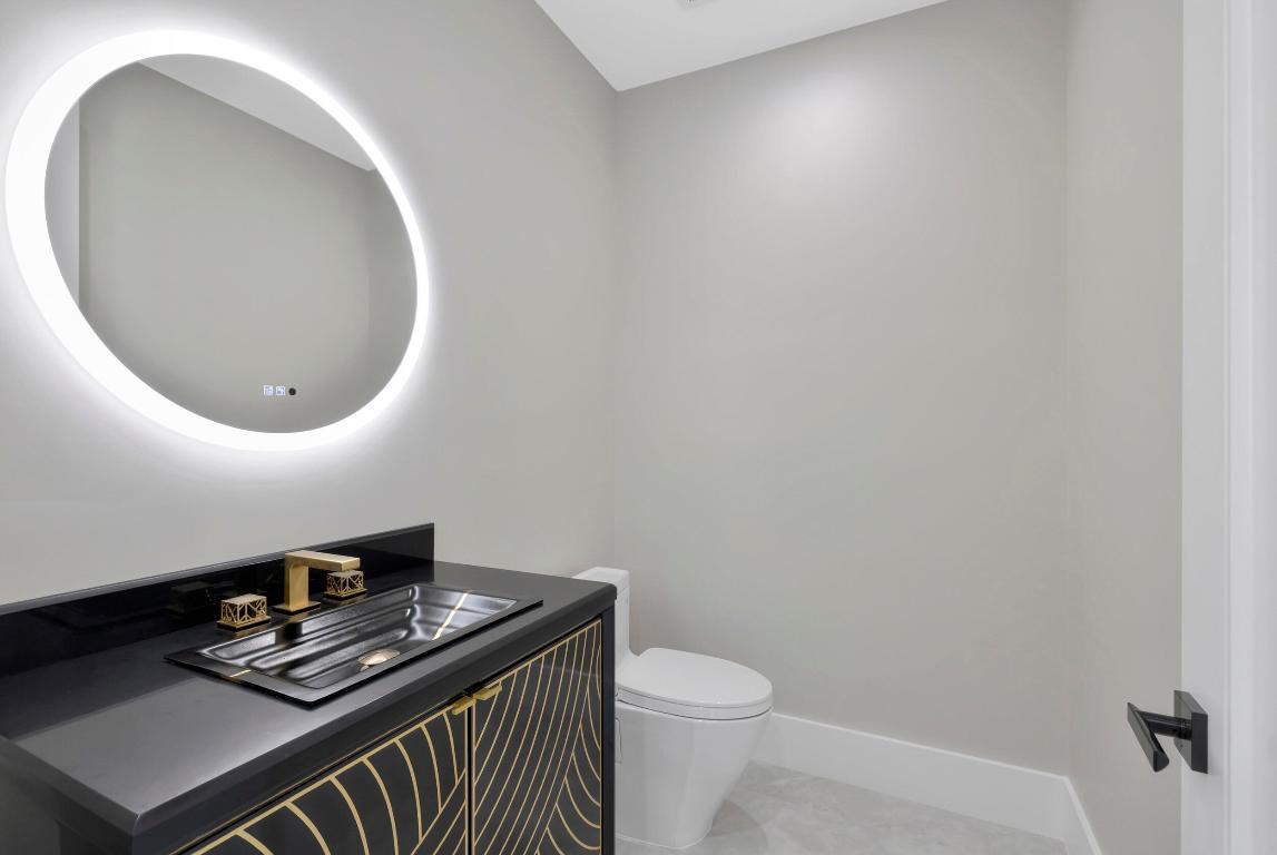 VINTAGE PLACE - Residential