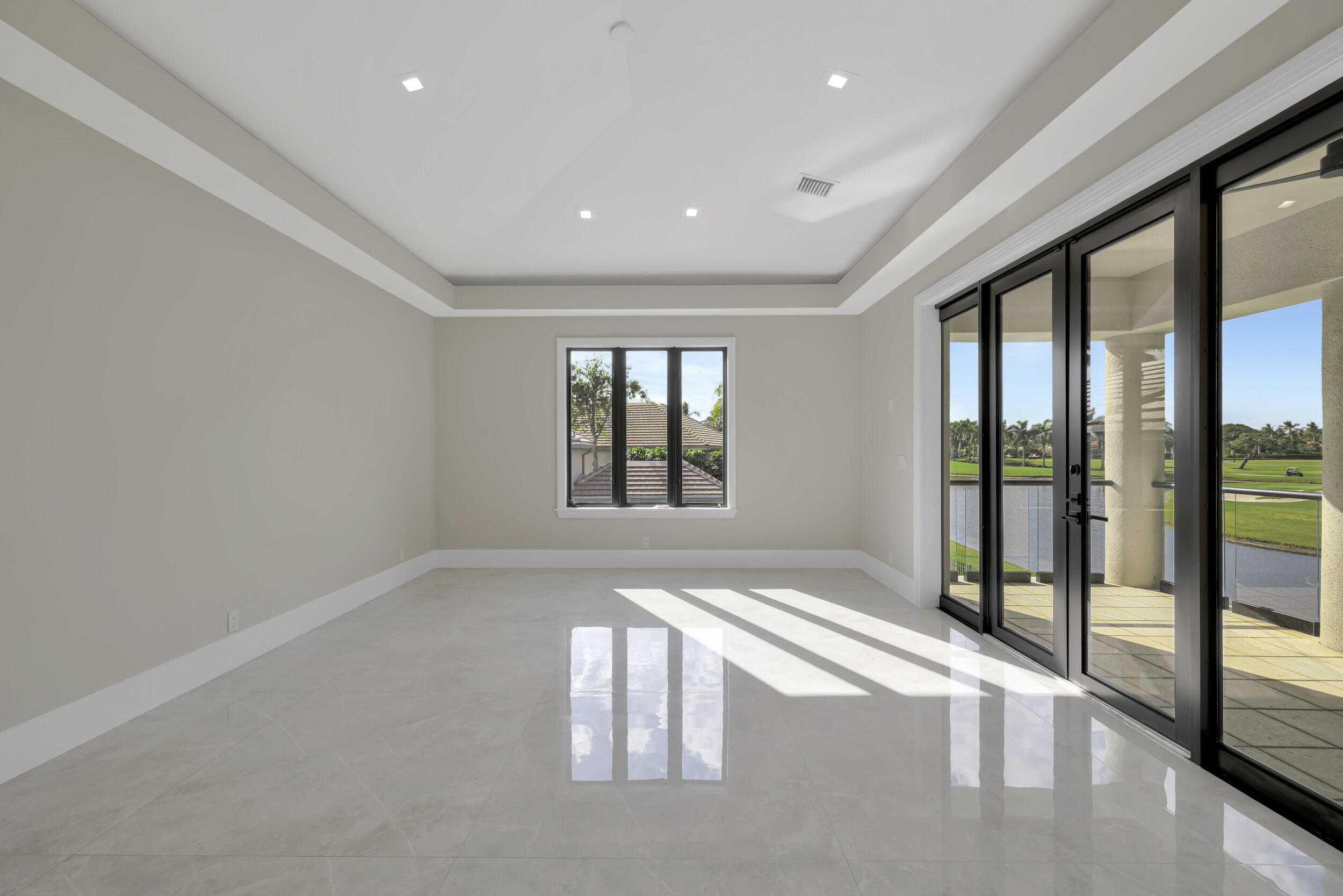 VINTAGE PLACE - Residential