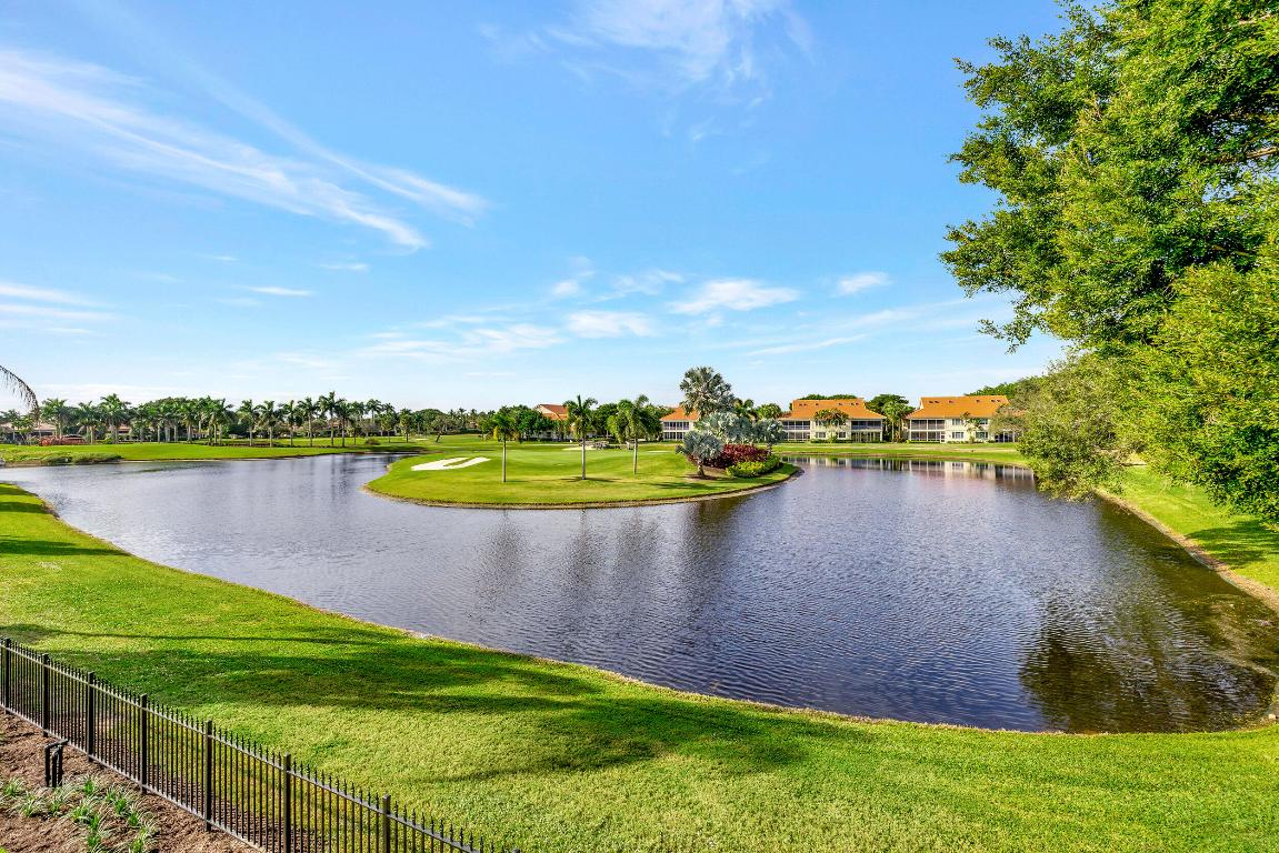 VINTAGE PLACE - Residential