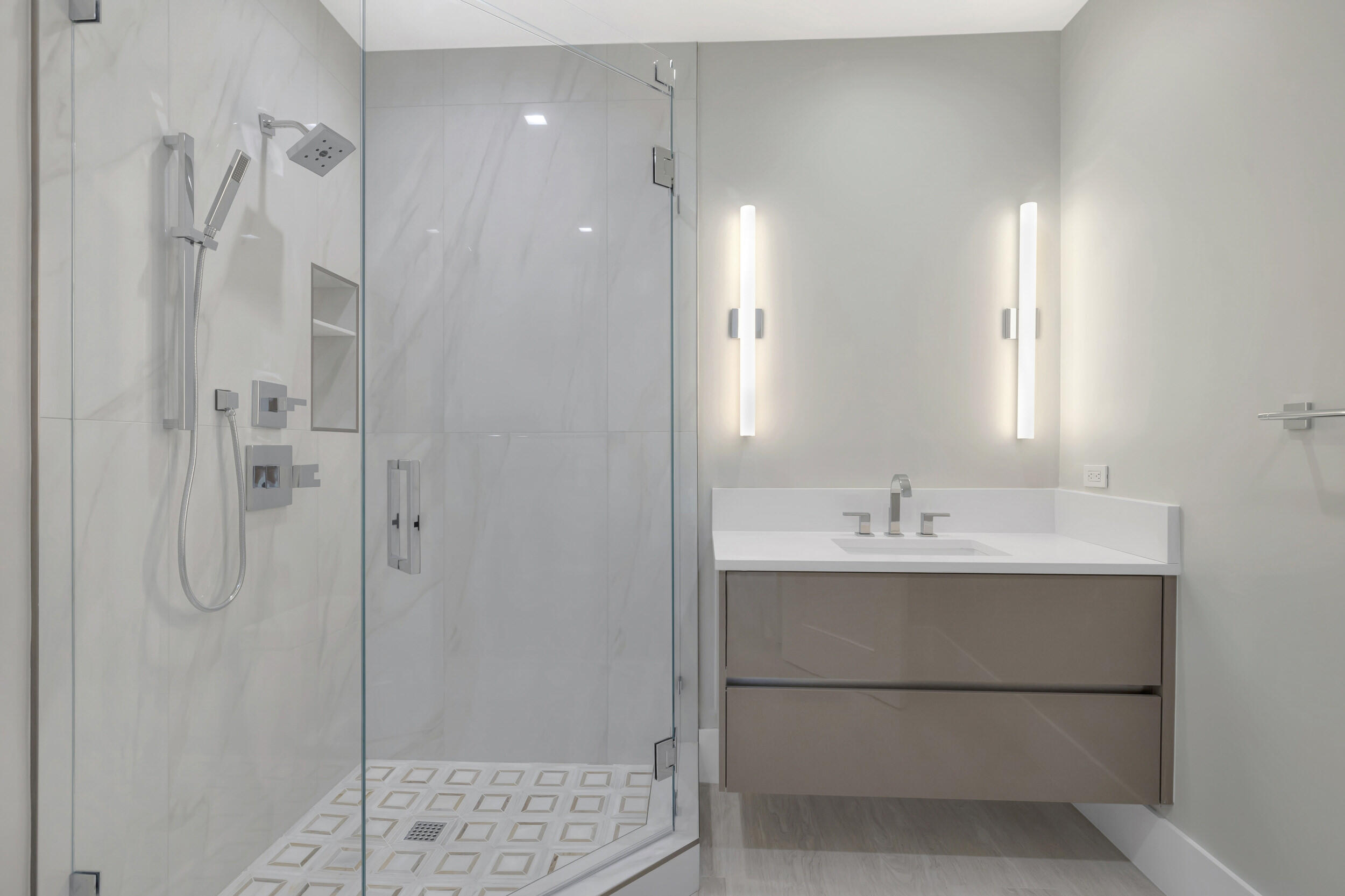 VINTAGE PLACE - Residential