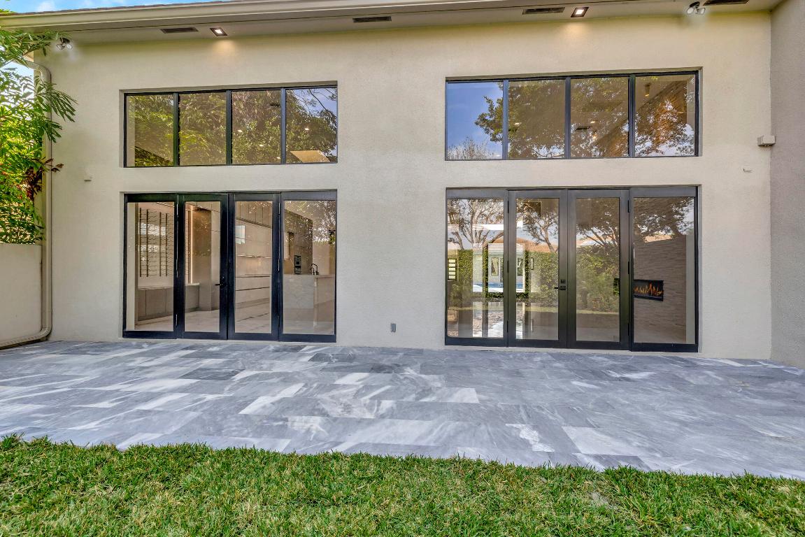 VINTAGE PLACE - Residential