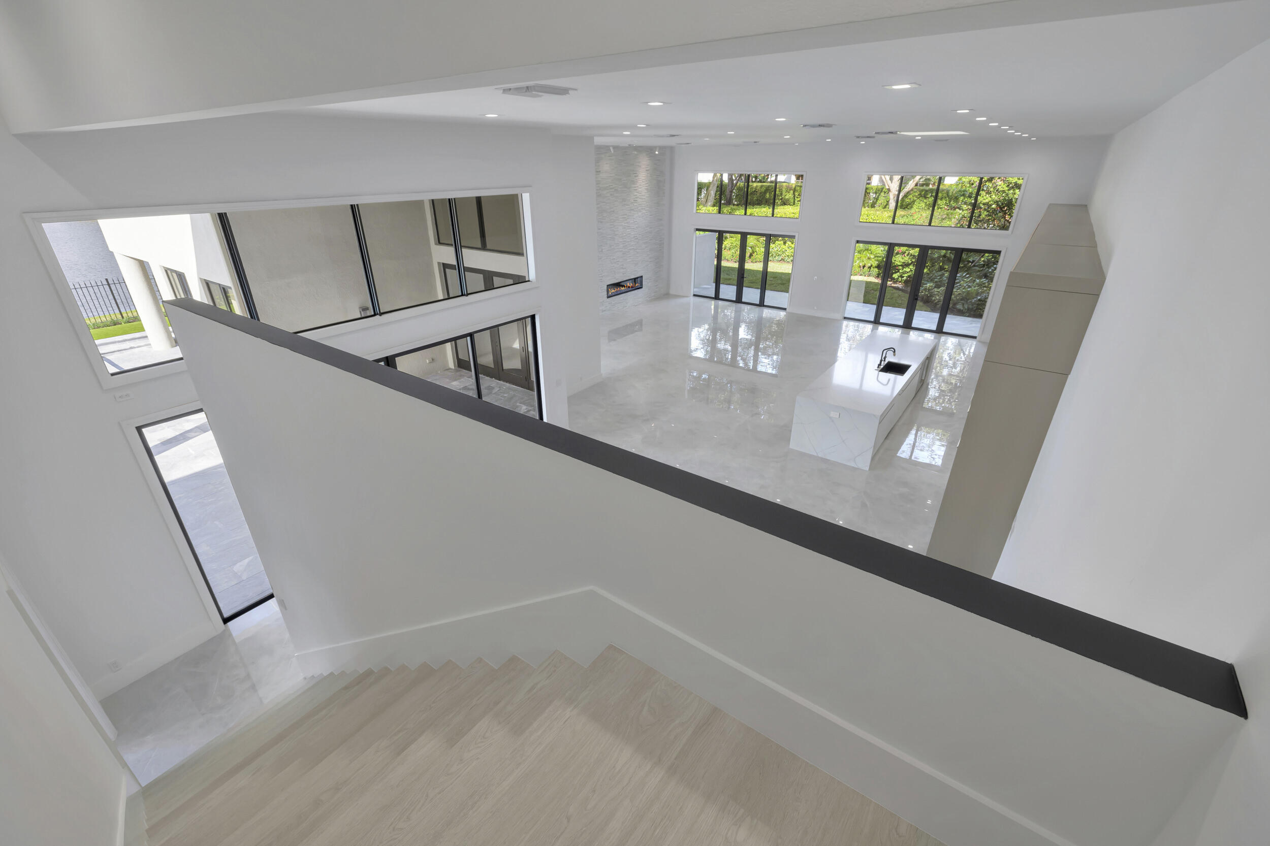 VINTAGE PLACE - Residential