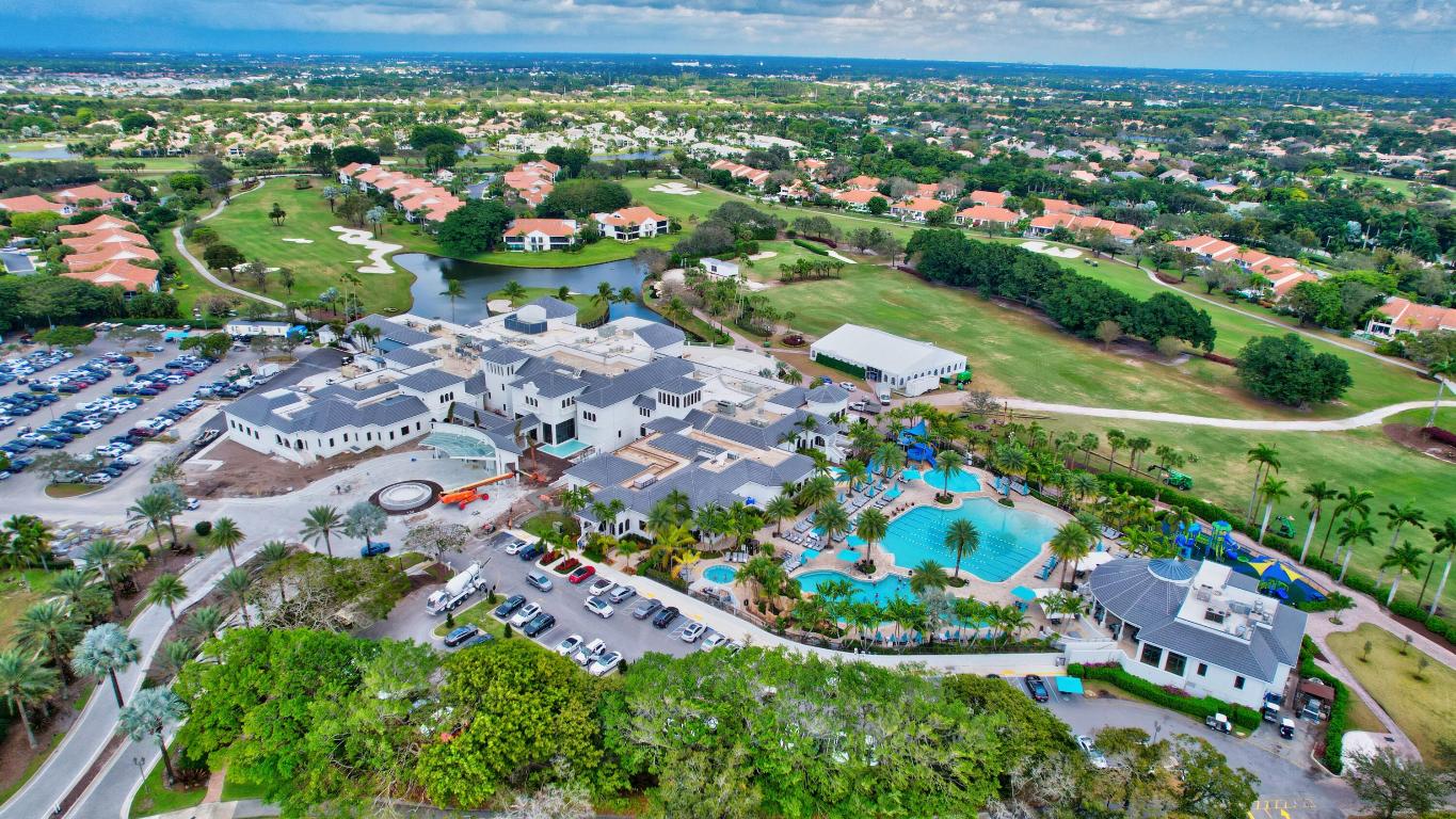 VINTAGE PLACE - Residential