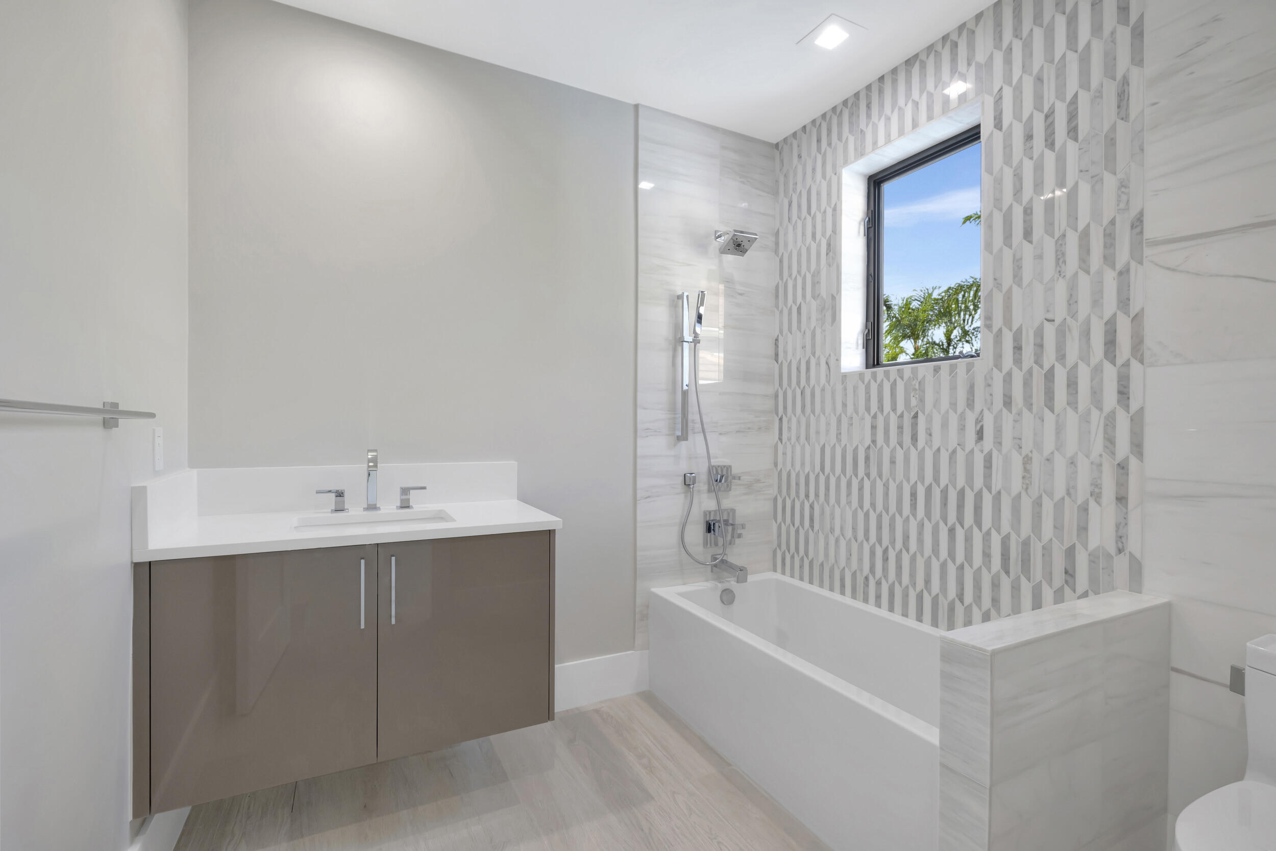 VINTAGE PLACE - Residential