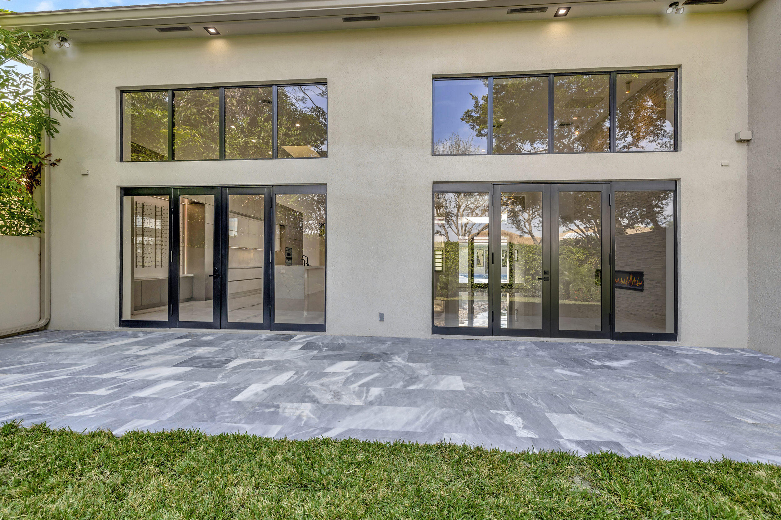 VINTAGE PLACE - Residential