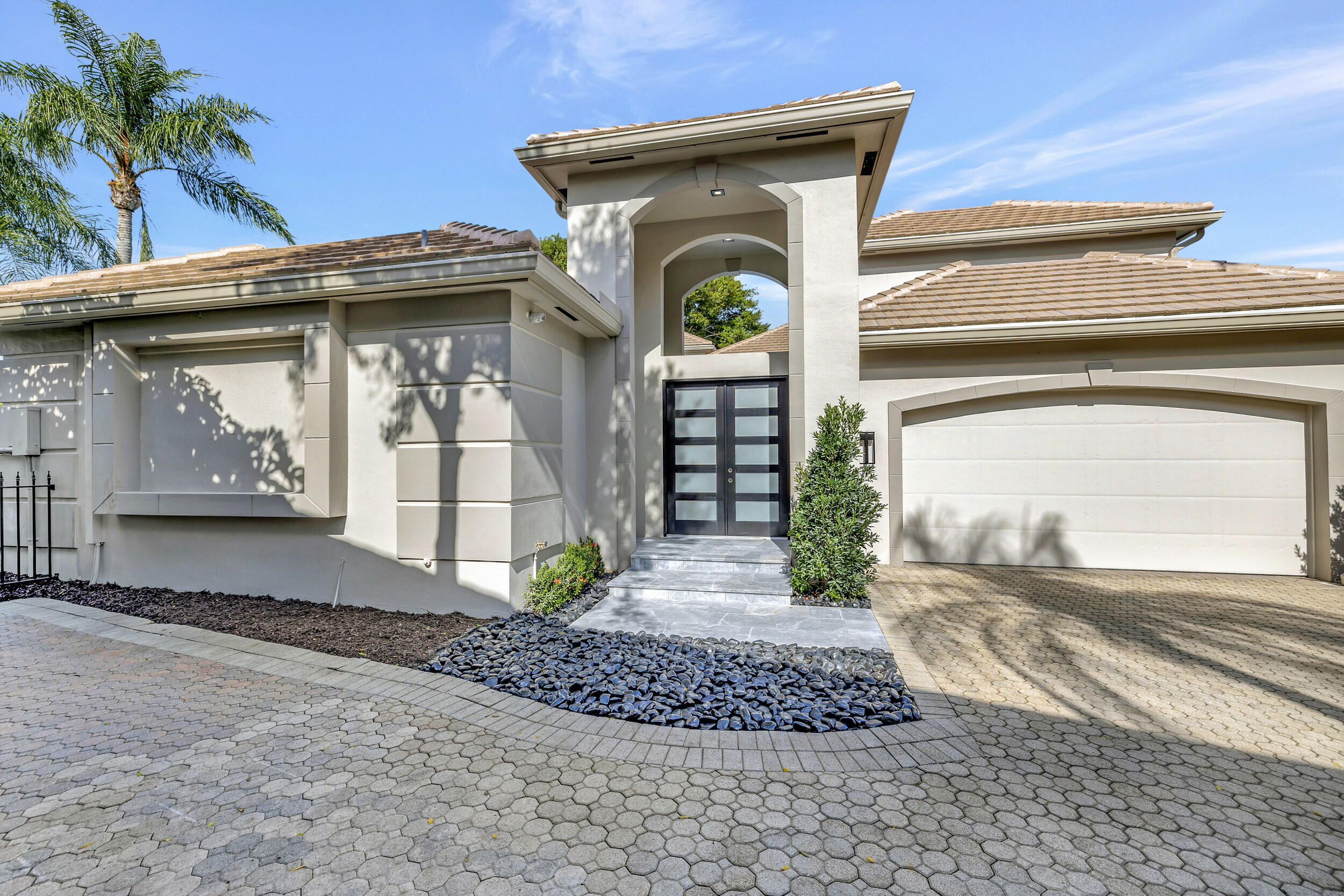 VINTAGE PLACE - Residential