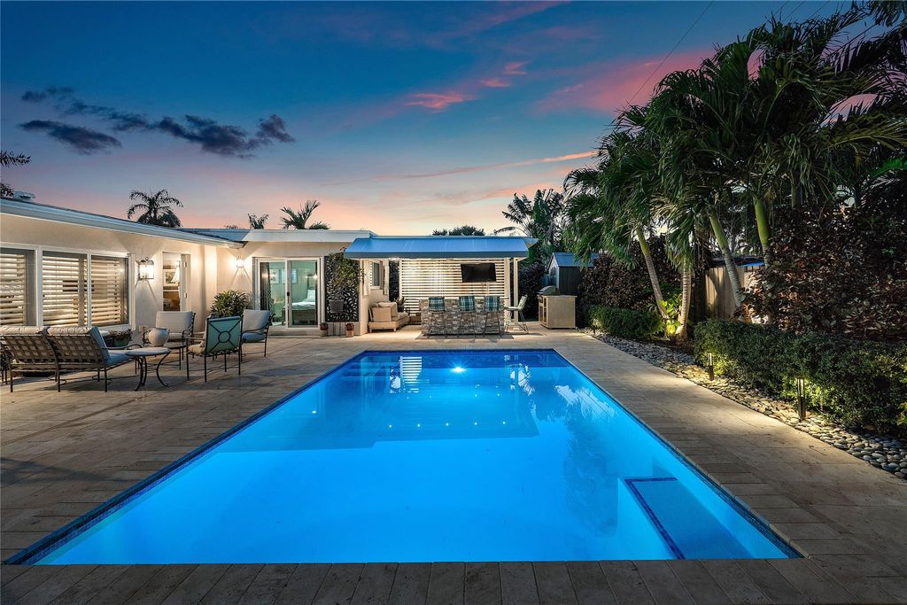 Photo of 1421 NE 42nd Street, Oakland Park, FL 33334 (MLS # F10480666)