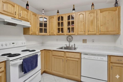 Tiny photo for 400 NE 12TH Avenue #405, Hallandale Beach, FL 33009 (MLS # B26090437)