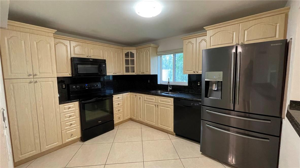 Lake Wyman Shores - Residential