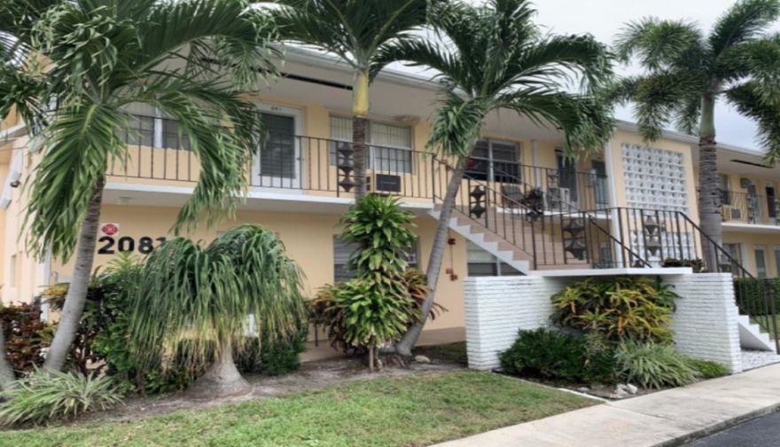 Beach Getaway for super low price and ready for your personal touch. Walk in closet PLUS wall of closet space, perfect for those beach chairs, golf clubs and more. Maintenance only $270 per month with a new roof in 2014 and new pipes in 2023. 2 parking spots/tandem parking. Large heated pool great for relaxing. Located in the middle of everything and close to where you want to be.