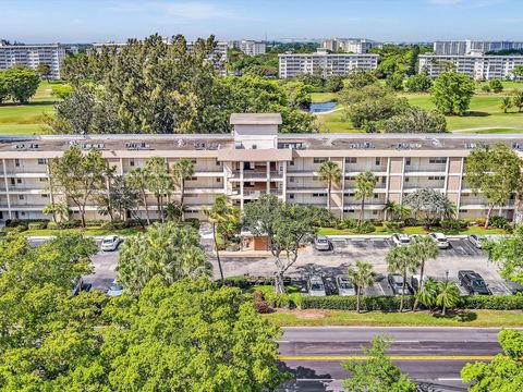 3051 S Palm Aire Dr 202 Pompano Beach FL 33069