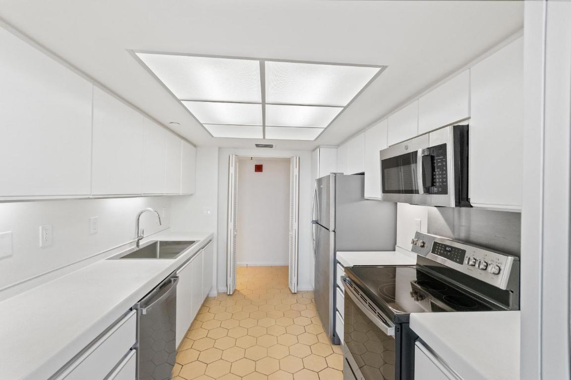 OLD PORT COVE TOWER WEST - Residential Lease