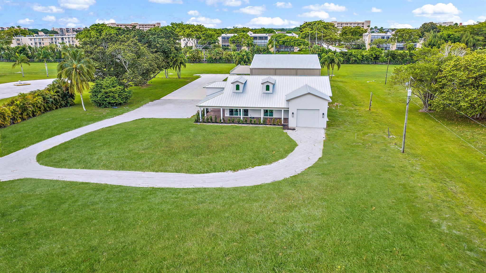 ANTIQUERS AERODROME - Residential