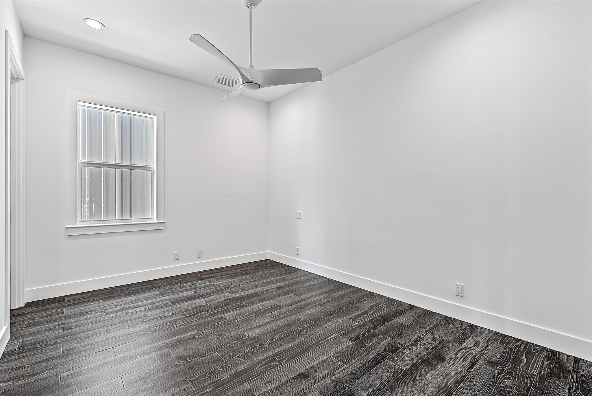 ANTIQUERS AERODROME - Residential