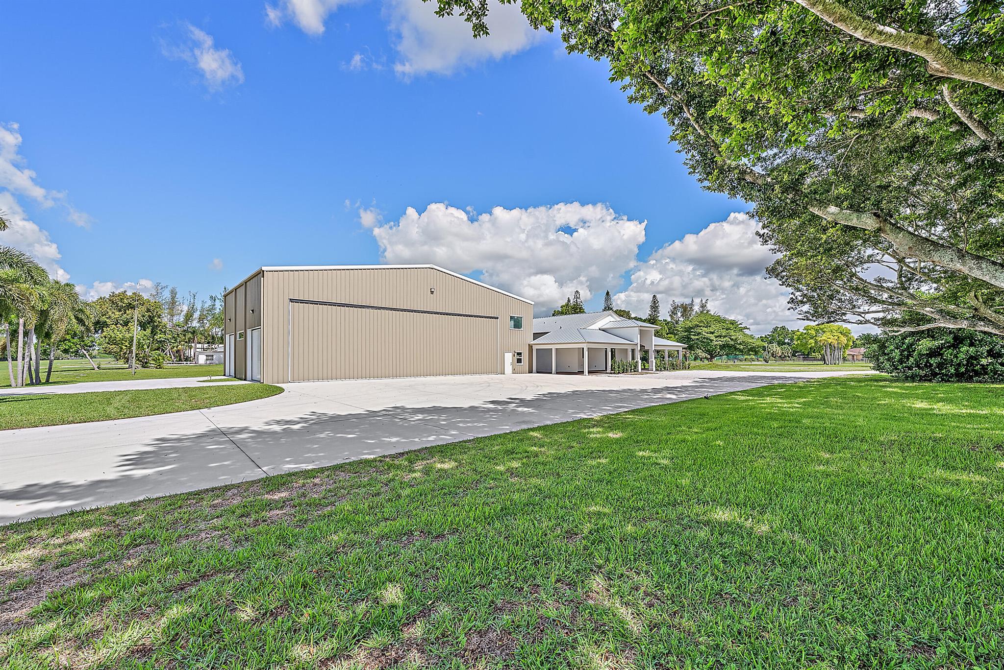 ANTIQUERS AERODROME - Residential