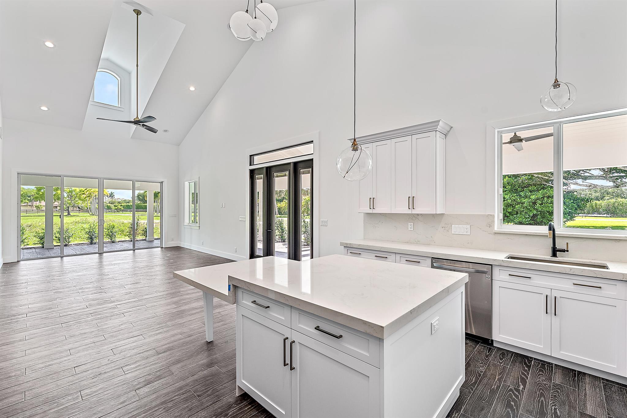 ANTIQUERS AERODROME - Residential