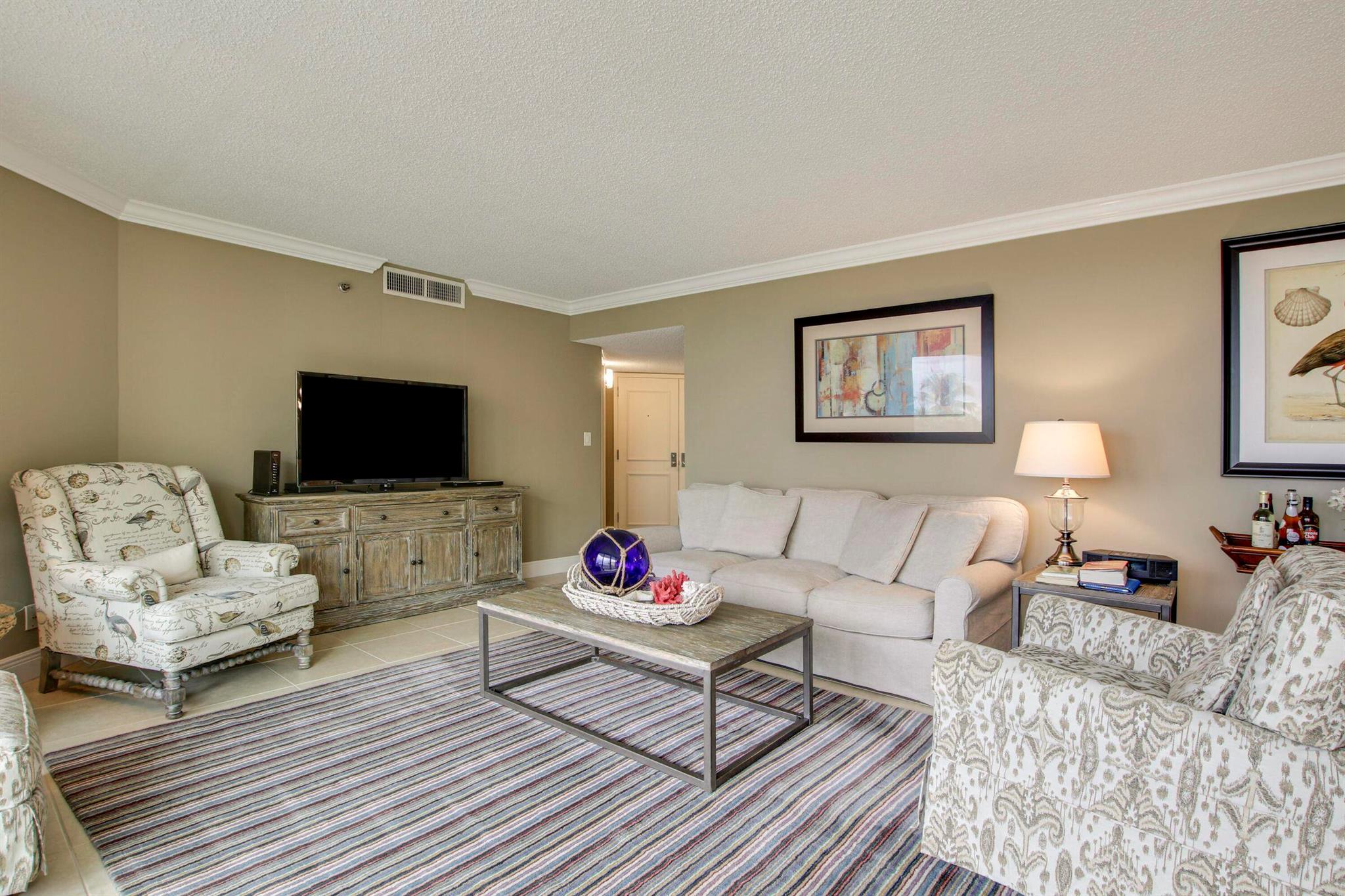 HORIZON CONDO - Residential Lease