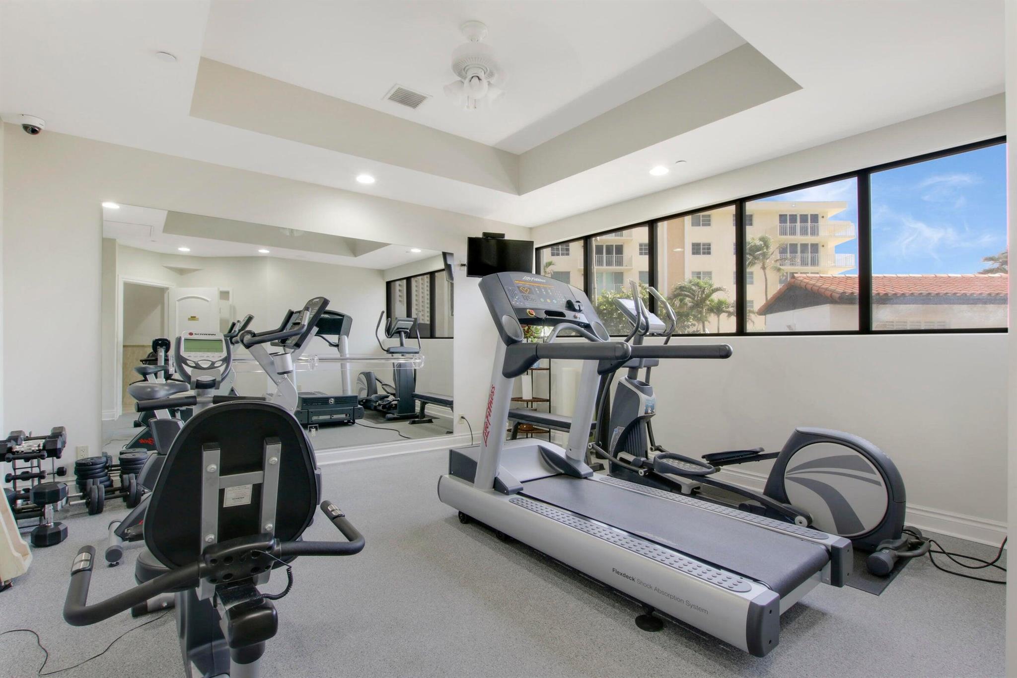 HORIZON CONDO - Residential Lease