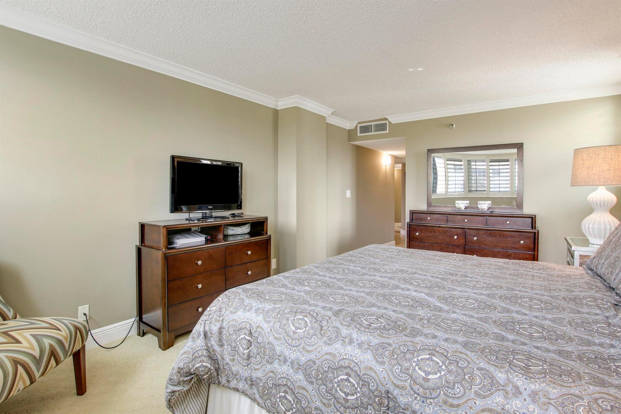 HORIZON CONDO - Residential Lease