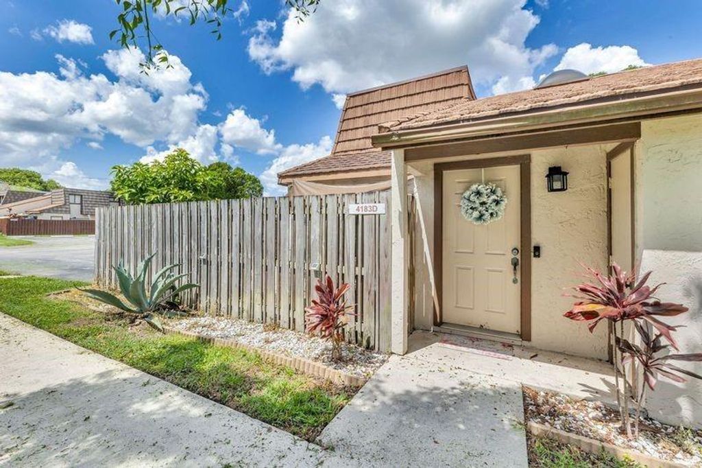 Photo of 4183 Palm Bay Circle #D, West Palm Beach, FL 33406 (MLS # F10455835)